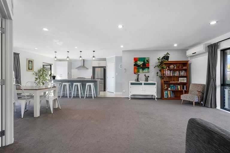 Photo of property in 9 Carnation Court, Cambridge, 3434