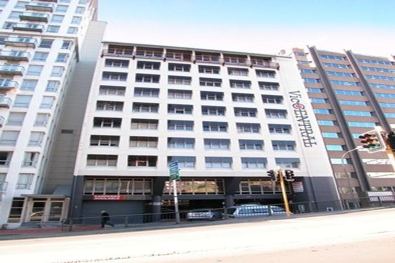 Photo of property in Orange Apartments/victoria Centr, 905/169 The Terrace, Wellington Central, Wellington, 6011