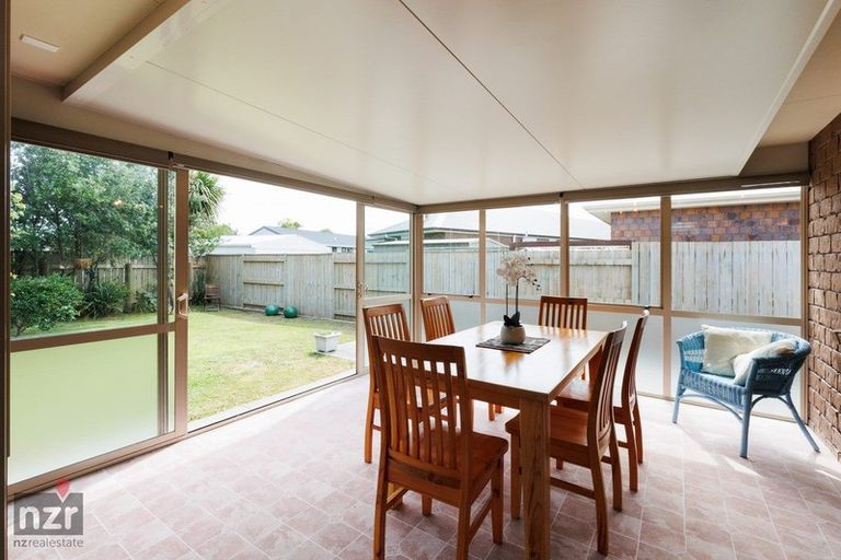 Photo of property in 23 Masefield Terrace, Kelvin Grove, Palmerston North, 4414