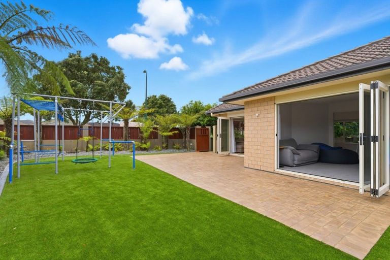 Photo of property in 2 Aranui Drive, Papamoa Beach, Papamoa, 3118