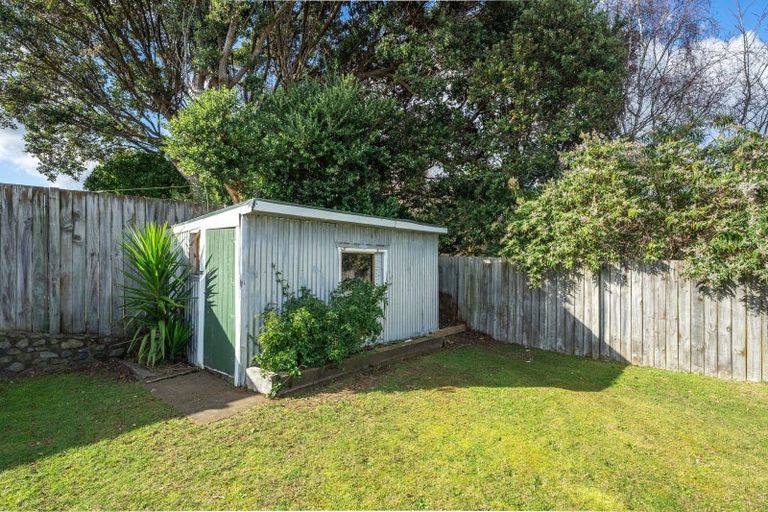 Photo of property in 5 Parakai Street, Paraparaumu, 5032