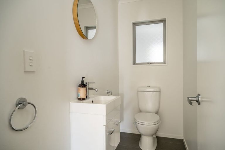 Photo of property in 120 Amesbury Drive, Churton Park, Wellington, 6037