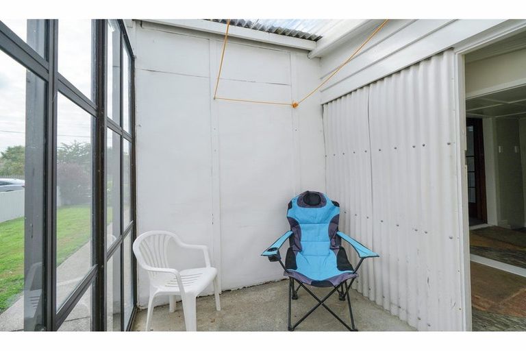 Photo of property in 16 Tanner Street, Grasmere, Invercargill, 9810