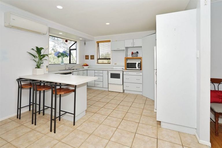 Photo of property in 21 Mabian Crescent, Deanwell, Hamilton, 3206