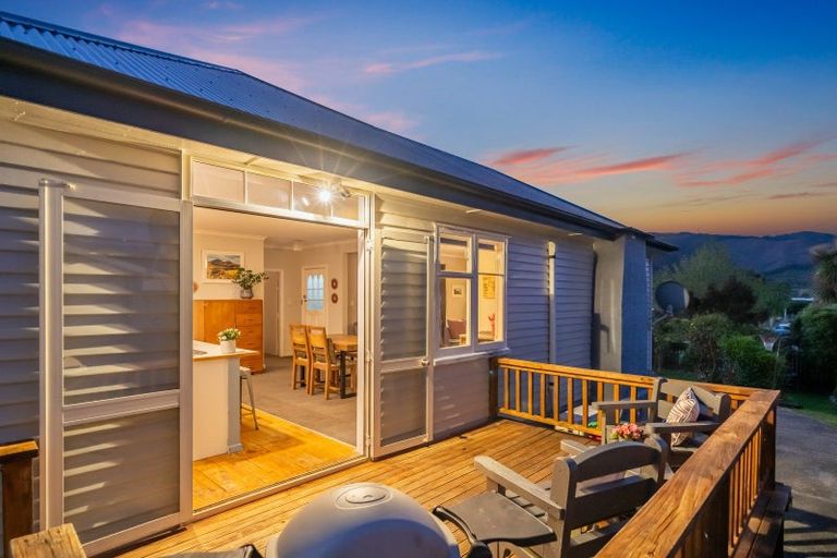 Photo of property in 14 Pempsey Street, Silverstream, Upper Hutt, 5019