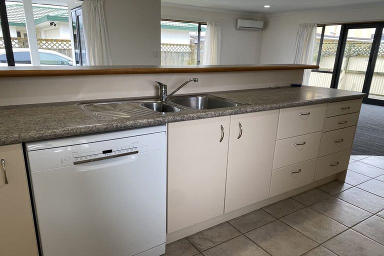 Photo of property in 2b Forward Street, Greenmeadows, Napier, 4112