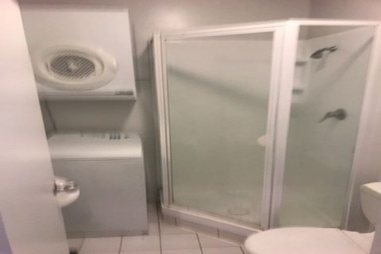 Photo of property in Terrace Tower Apartments, 7b/126 The Terrace, Wellington Central, Wellington, 6011