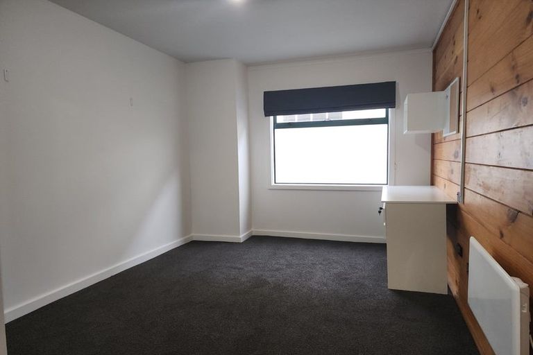 Photo of property in Te Awhina Apartments, 7/22 Sussex Street, Mount Cook, Wellington, 6021