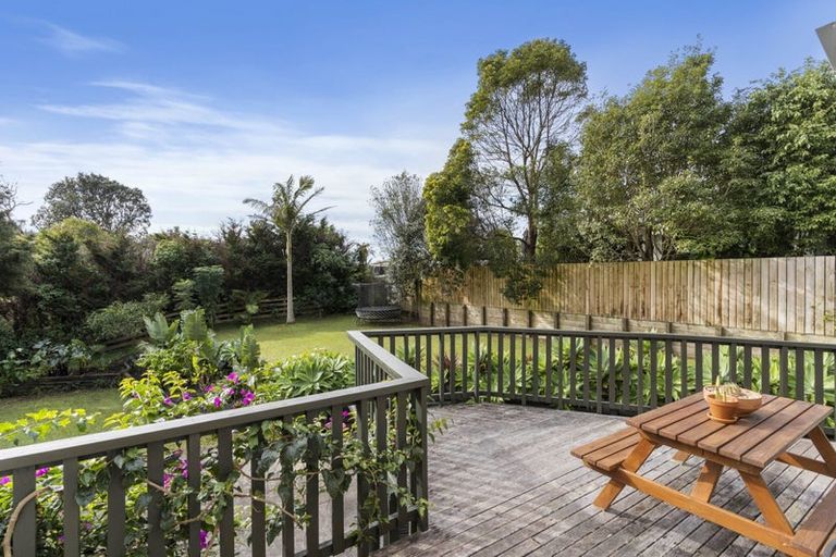 Photo of property in 115 Onemana Drive, Onemana, Whangamata, 3691