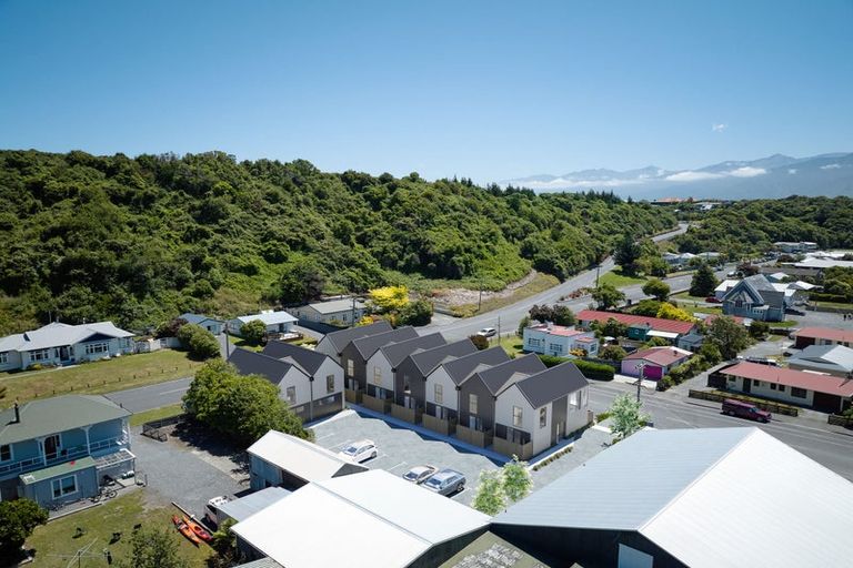 Photo of property in 17 Yarmouth Street, Kaikoura, 7300