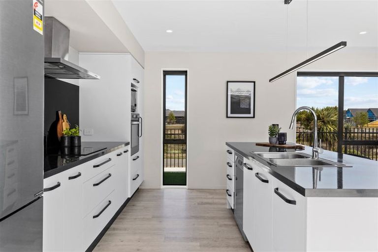 Photo of property in 17 Pajet Street, Marshland, Christchurch, 8083