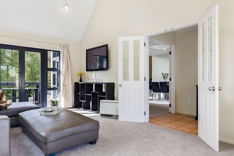 Photo of property in 366 Sawyers Arms Road, Harewood, Christchurch, 8051