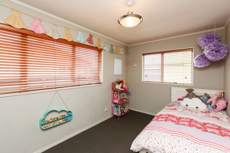 Photo of property in 81 Robinson Crescent, Westbrook, Palmerston North, 4412