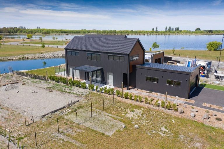 Photo of property in 203 Lake Hood Drive, Huntingdon, Ashburton, 7774