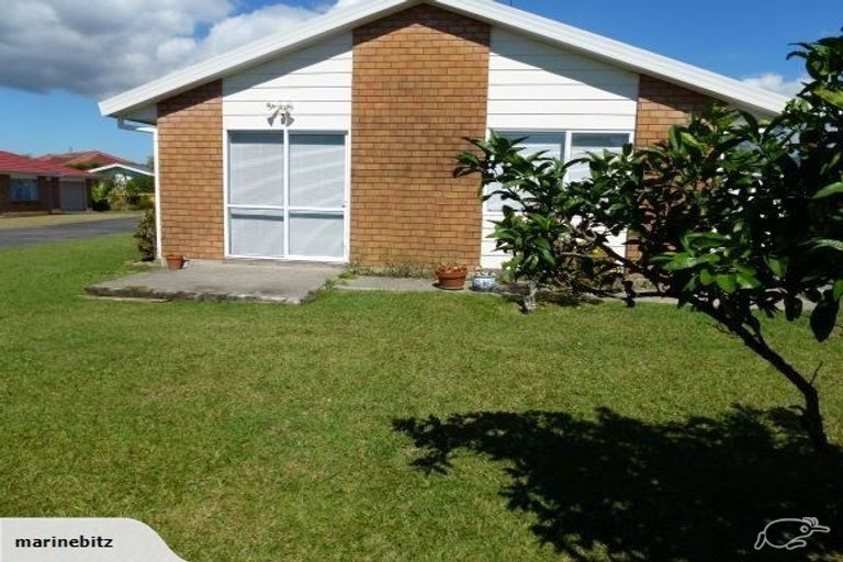 Photo of property in 2b Palomino Drive, Henderson, Auckland, 0612