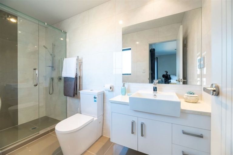 Photo of property in 7 Kahika Grove, Huapai, Kumeu, 0810