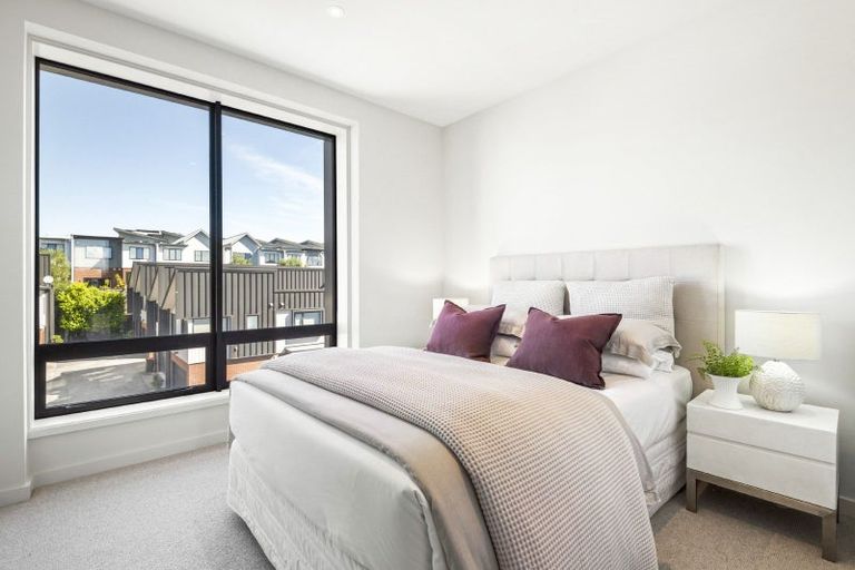 Photo of property in 7c Windlass Street, Long Bay, Auckland, 0630