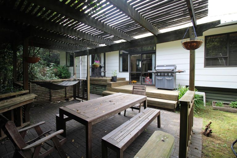 Photo of property in 20 Rewarewa Street, Owhata, Rotorua, 3010