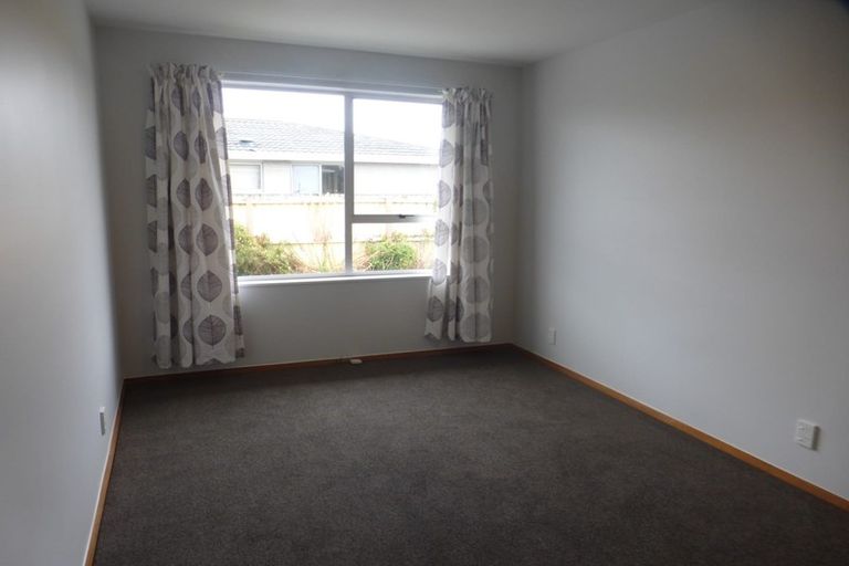 Photo of property in 1/24 Bayswater Crescent, Bromley, Christchurch, 8062