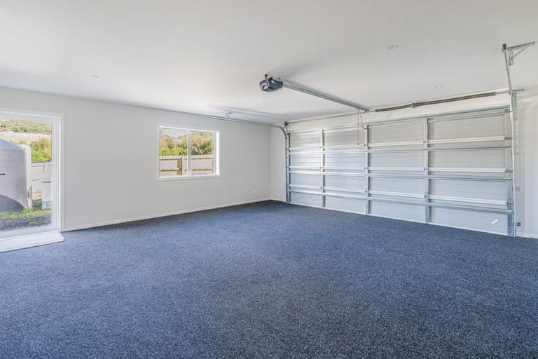 Photo of property in 3 Tinirau Place, Cooks Beach, 3591