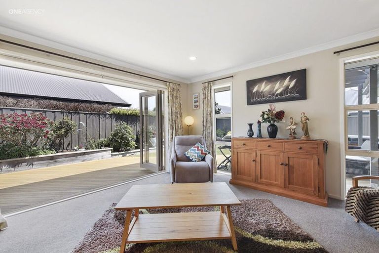 Photo of property in 14 Hakatere Road, Pegasus, 7612