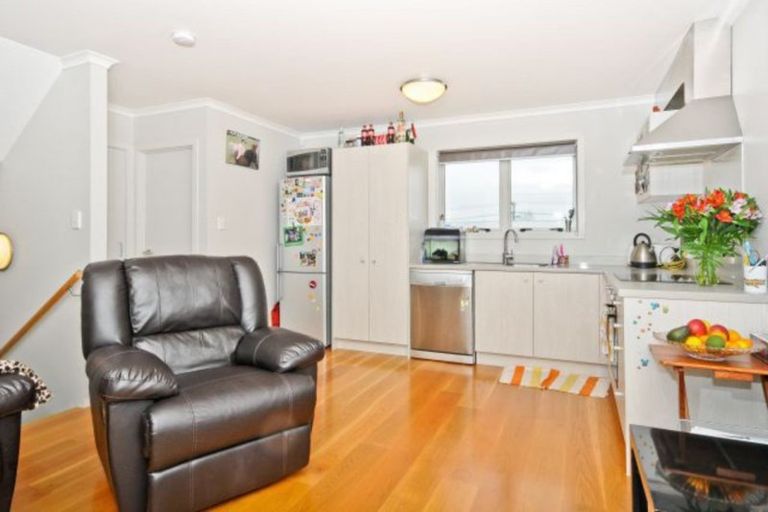 Photo of property in 83 Chiefs Court, Hamilton East, Hamilton, 3216