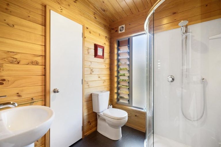 Photo of property in 56 Charles Court, Lake Hawea, Wanaka, 9382