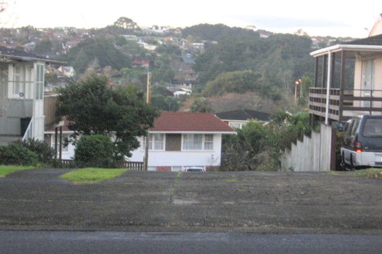 Photo of property in 16 Lynmore Drive, Hillpark, Auckland, 2102