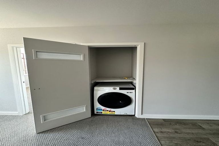Photo of property in Unit 106,l1, 106/14 Laings Road, Hutt Central, Lower Hutt, 5010