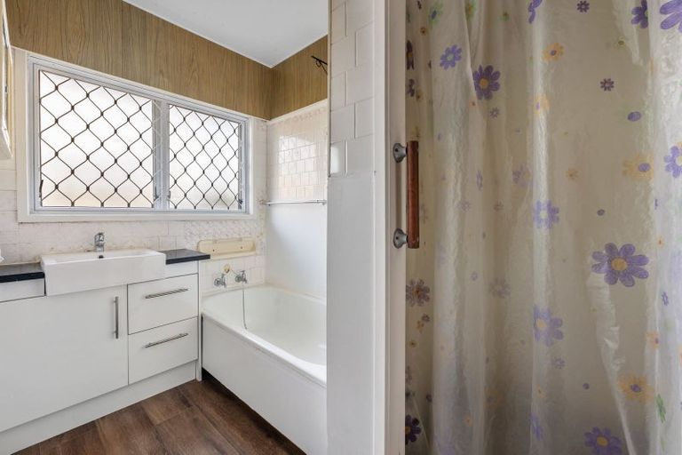 Photo of property in 2/75 Coronation Road, Papatoetoe, Auckland, 2025