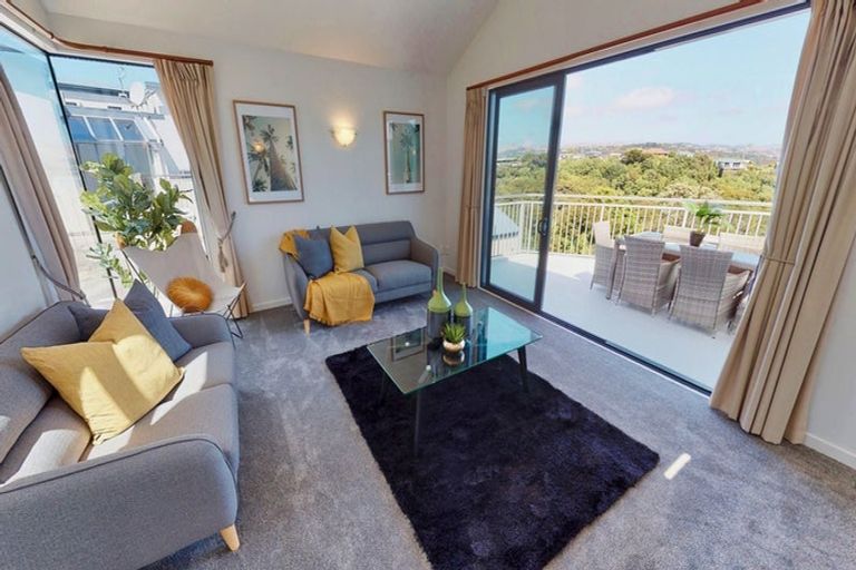 Photo of property in 59a Mana View Road, Paremata, Porirua, 5026