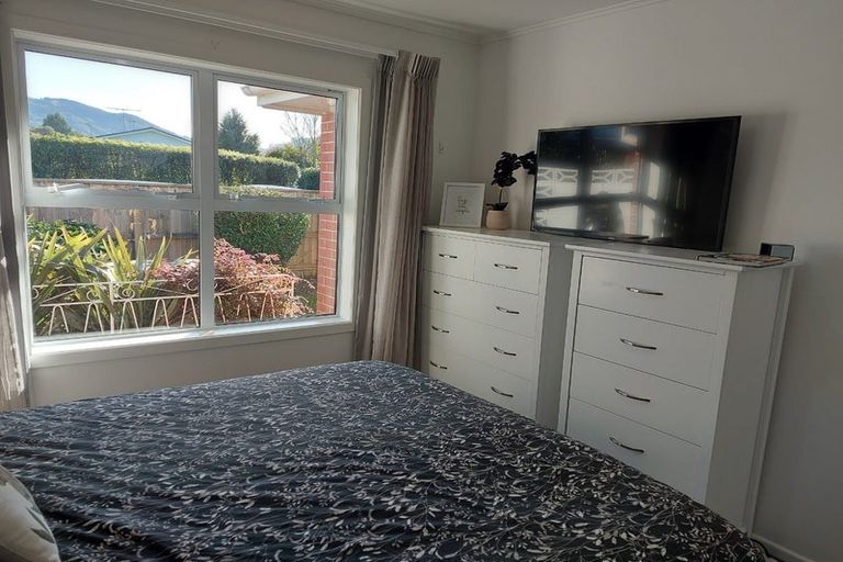 Photo of property in 1/598 Fergusson Drive, Trentham, Upper Hutt, 5018