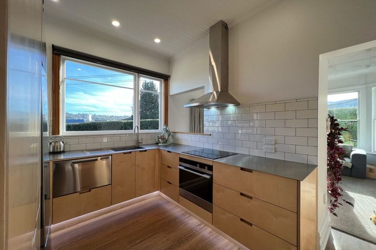 Photo of property in 43 Carnarvon Street, Belleknowes, Dunedin, 9011