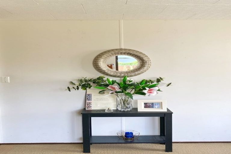 Photo of property in 1/3 Lynwood Road, New Lynn, Auckland, 0600