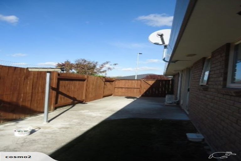 Photo of property in 35 Boston Parade, Kelvin Grove, Palmerston North, 4414