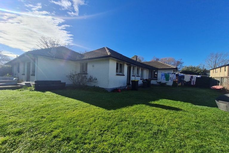 Photo of property in 111 Waimairi Road, Ilam, Christchurch, 8041