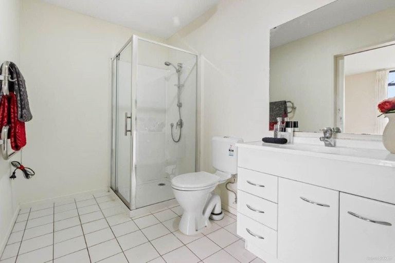 Photo of property in Krisley Court, 10/6 Ambrico Place, New Lynn, Auckland, 0600