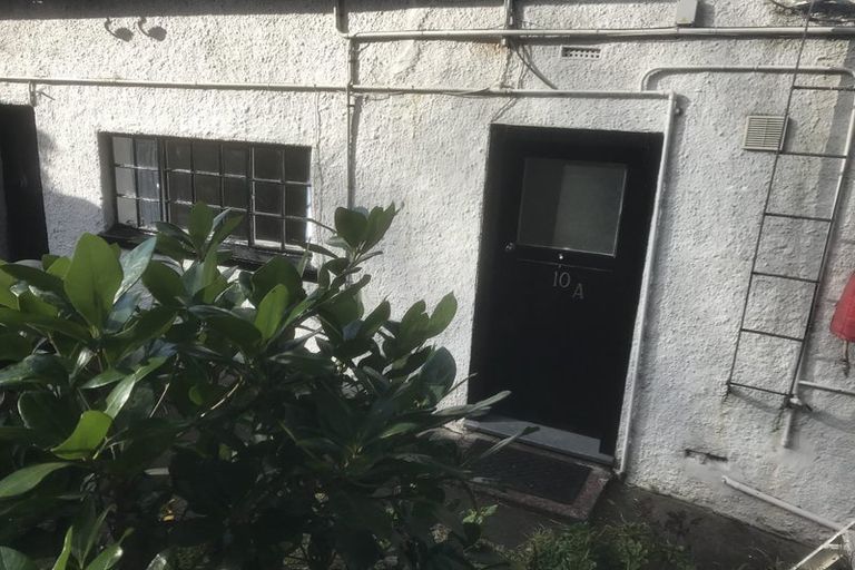 Photo of property in 10a Henry Street, Kilbirnie, Wellington, 6022