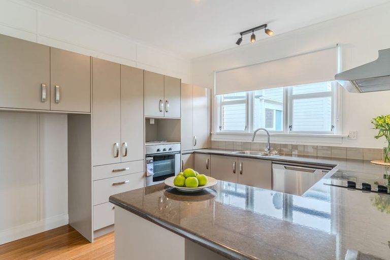 Photo of property in 182 Pine Hill Road, Dalmore, Dunedin, 9010