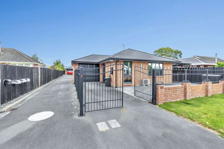 Photo of property in 1/123 Sawyers Arms Road, Northcote, Christchurch, 8052