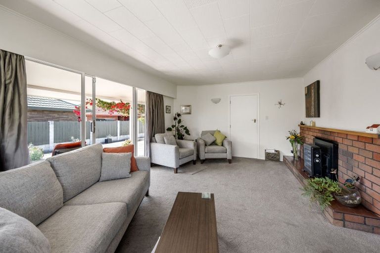 Photo of property in 47a Church Road, Taradale, Napier, 4112