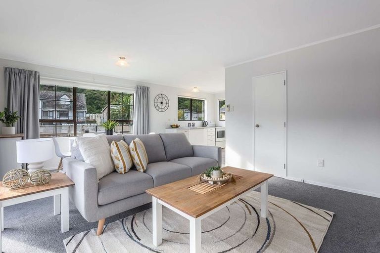 Photo of property in 84 Gillespies Road, Birchville, Upper Hutt, 5018