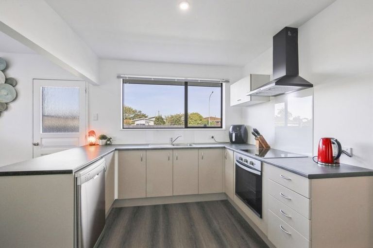 Photo of property in 4a Kinley Street, Rangiora, 7400