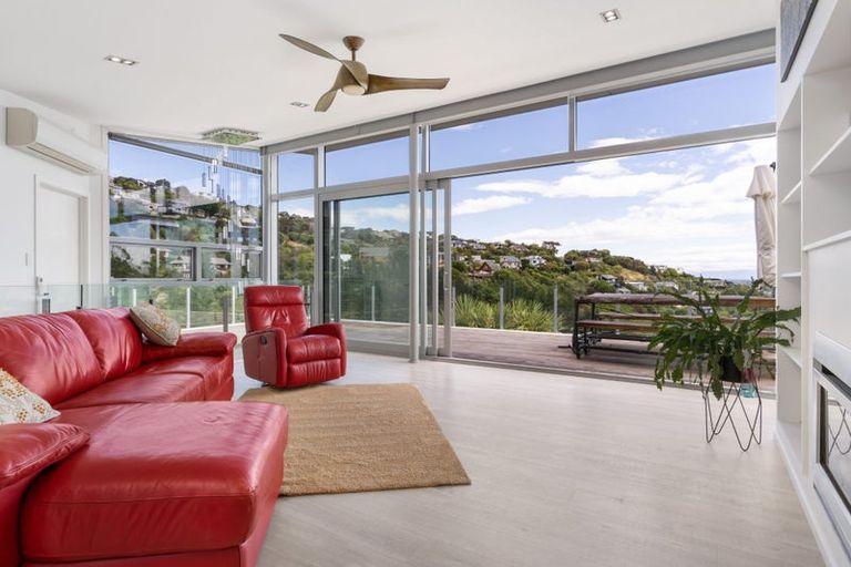 Photo of property in 11 Saint Remy Lane, Redcliffs, Christchurch, 8081