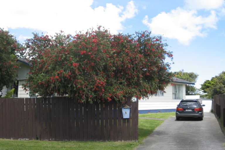 Photo of property in 5 Feasegate Street, Manurewa, Auckland, 2102