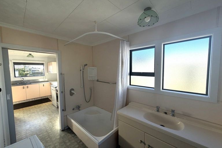 Photo of property in 78 Strange Street, Waitara, 4320
