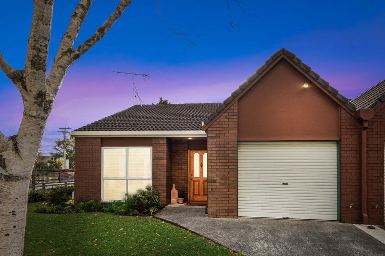 Photo of property in 2/244 Fairway Drive, Te Kamo, Whangarei, 0112