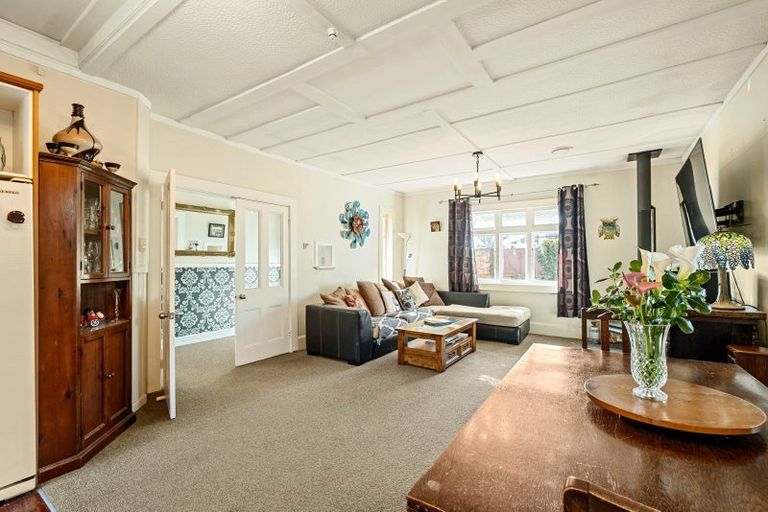 Photo of property in 64 Cutfield Road, New Plymouth, 4310