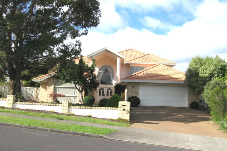 Photo of property in 9 Rochester Crescent, Somerville, Auckland, 2014