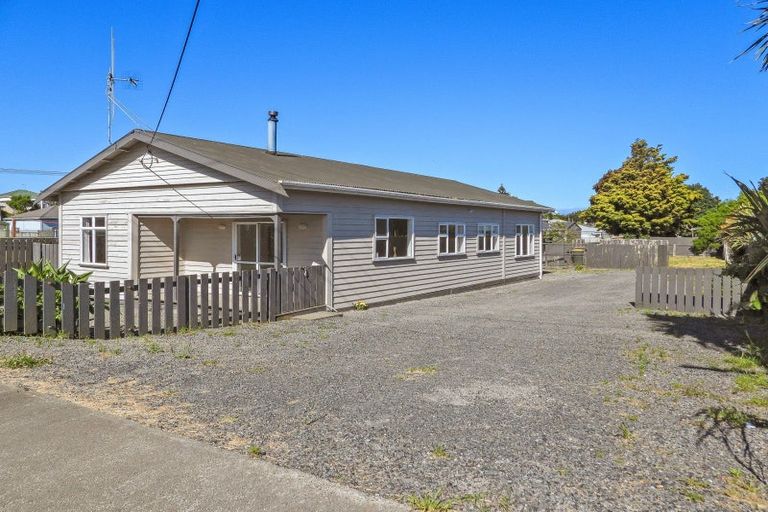 Photo of property in 55 Johnston Street, Foxton, 4814